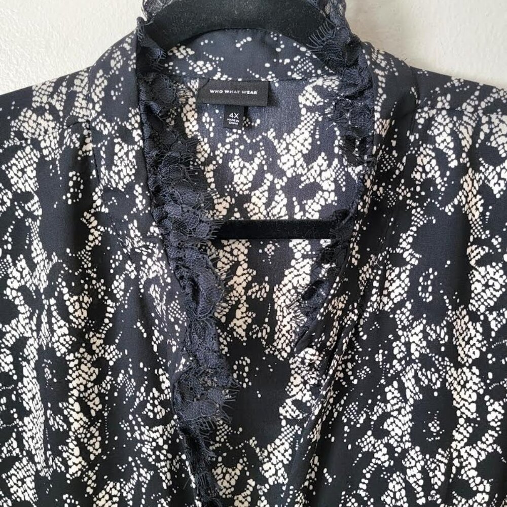 WHO WHAT WEAR Sleeveless Lace Collar Blouse | Size 4X - Picture 5 of 6